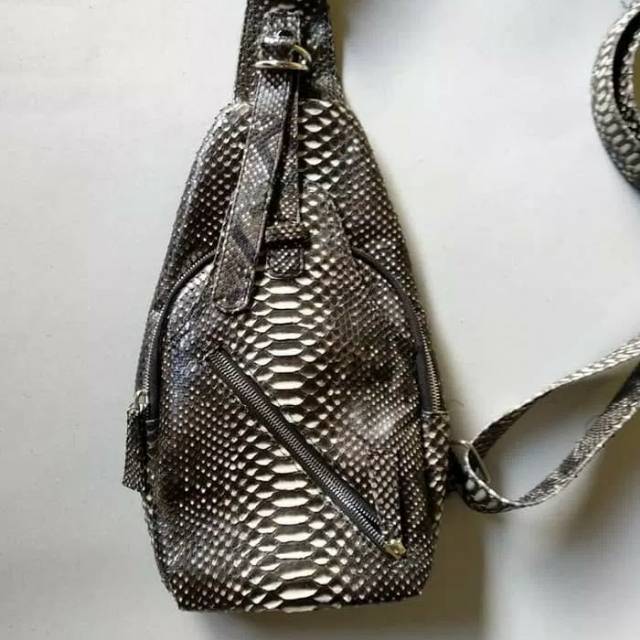 Tas Selempang Punggung Kulit Ular Python / Sanca Asli