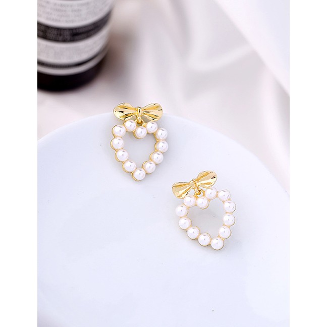 LRC Anting Tusuk Fashion Gold Heart-shaped Pearl Earrings In Sterling Silver D03295