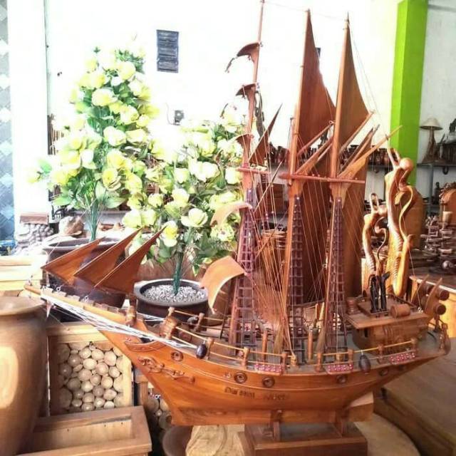 Miniatur Kapal Phinisi Dewa Ruci Kayu Jati Jujur Barokah Furniture Jepara