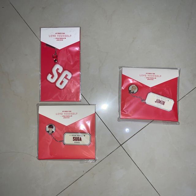 Enamel Pin & Key Ring Official MD BTS Speak Yourself Osaka