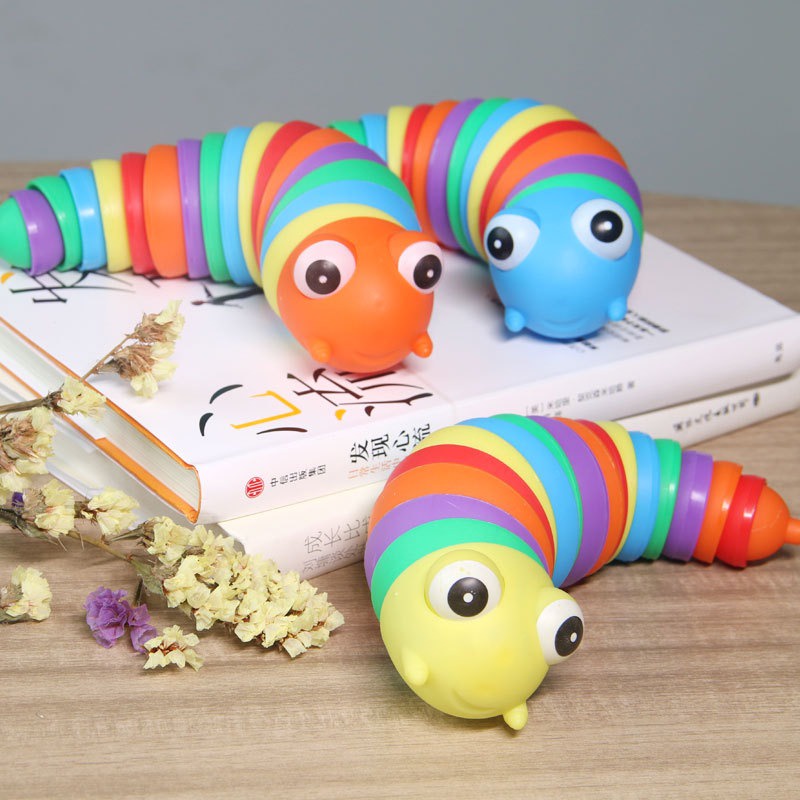 Mainan Sensory Ulat Siput Rainbow Finger Slug