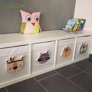 Stiker Dinding dengan Bahan Kayu dan Gambar Binatang Stiker Dinding dengan Bahan Kayu dan Gambar Binatang