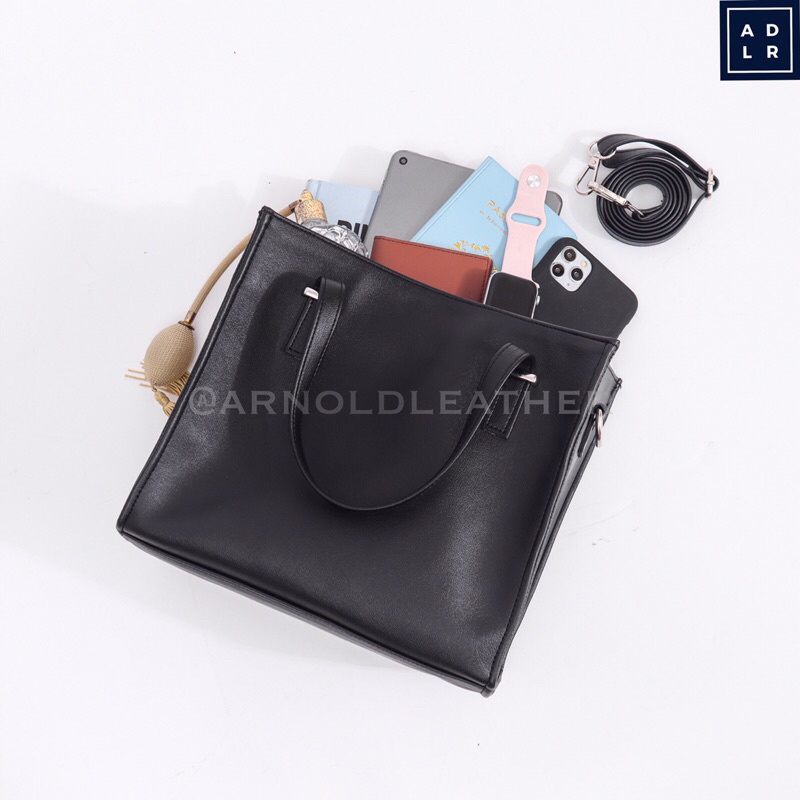 Avery Tote Bag / Shoulder Bag / Tas Kerja Wanita