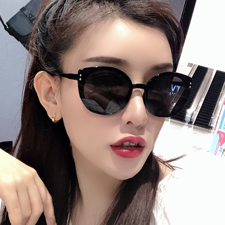 Fashion European and American mirror retro cat eye personality street shooting sunglasses