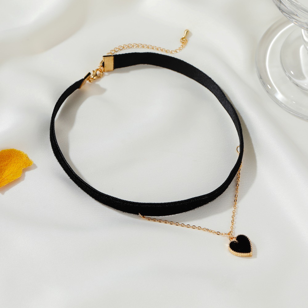 Beautiful Flannel Necklace Sexy Double-layer Love Pendant Necklace Clavicle Chain