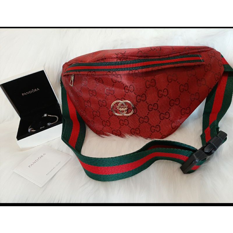 gucci merah waistbag