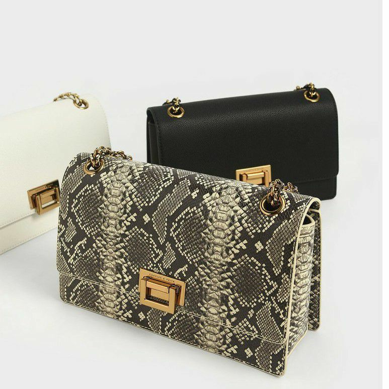 TAS CK WANITA EMBELLISHED CLASSIC SLING BAG - CK017