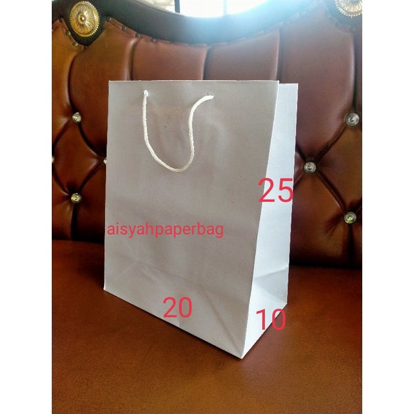 

paperbag warna putih polos/ ukuran 20x10x25