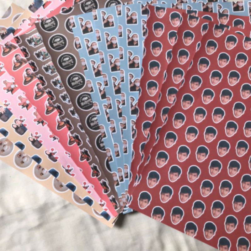 

kertas kado custom