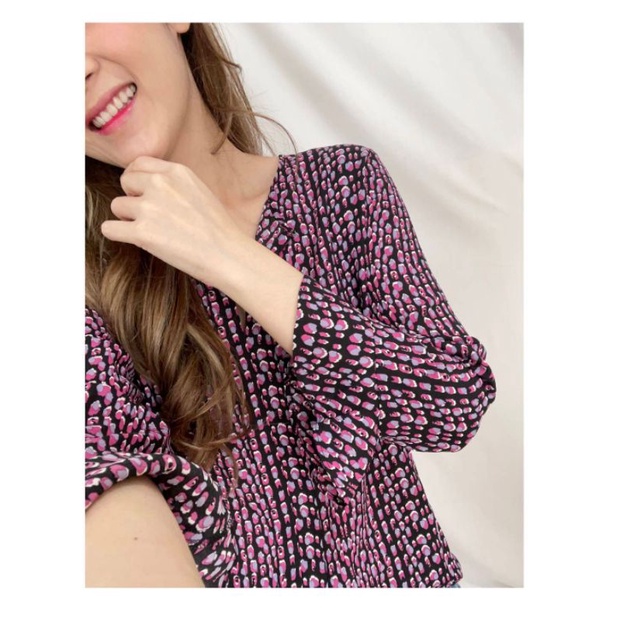 Van hous*n abstract violet print bellsleeve blouse