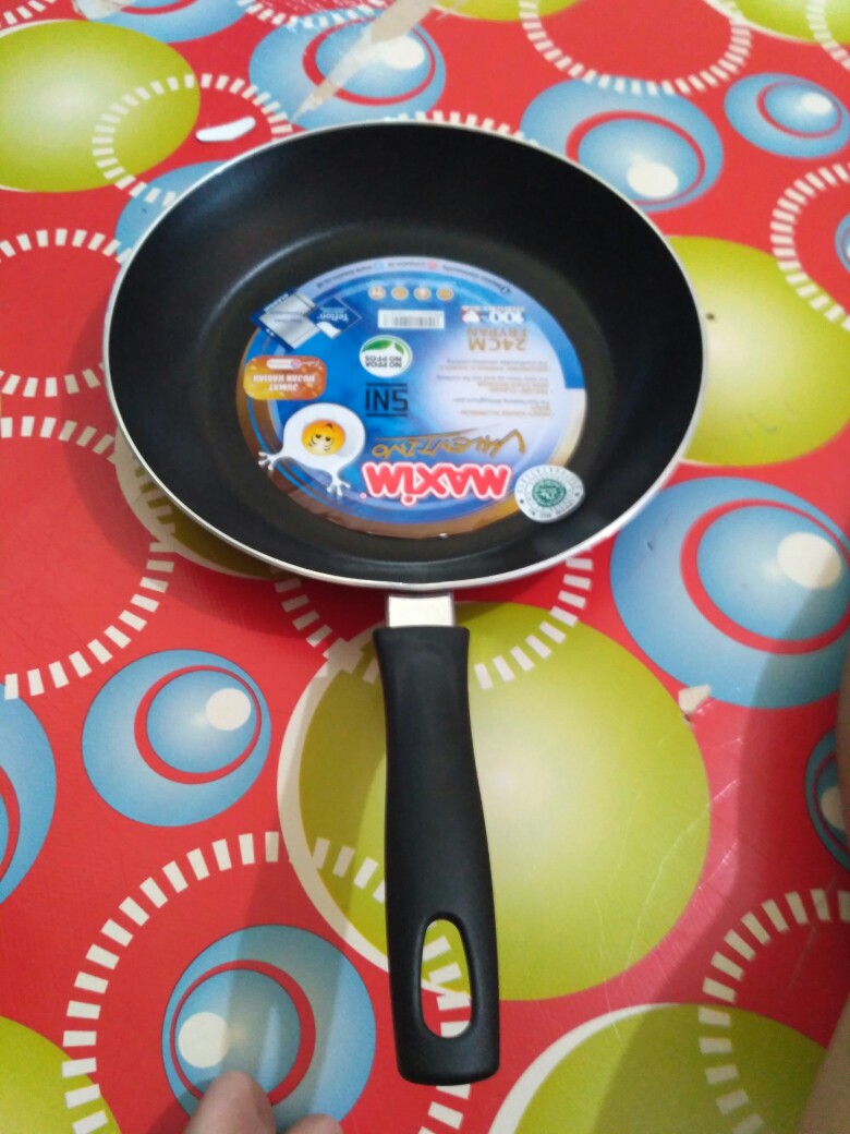 Maxim Valentino Fry Pan Anti Lengket Penggorengan 24 Cm