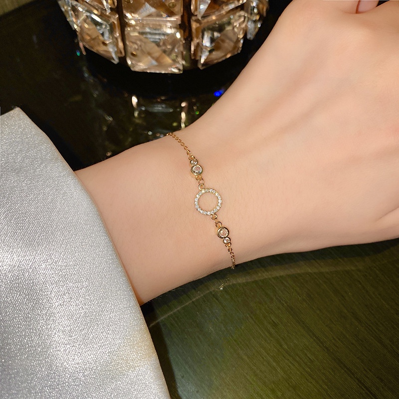 Gelang Tangan Rantai Titanium Steel Gaya Korea / Jepang Dengan Liontin Geometri Aksen Zircon Untuk Wanita 2021
