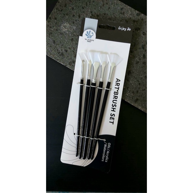 

KUAS LUKIS YIJIAYI SET FAN YJY-A0015 ( 5PCS)