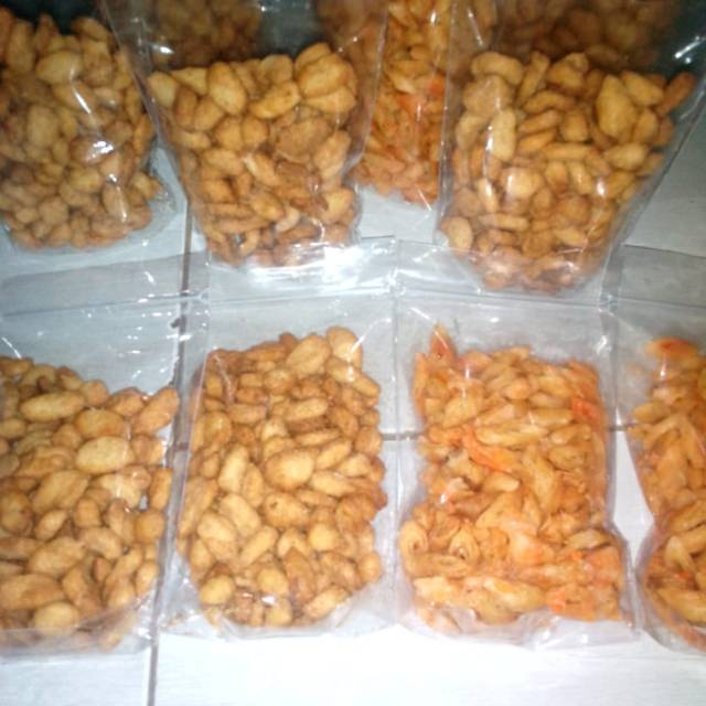

Kue biji Ketapang kriuk