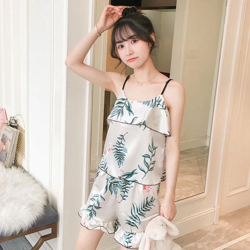 Lingerie leave Berries/lingerie satin/lingerie terbaru/lingerie import/lingerie wanita/baju tidur/ba