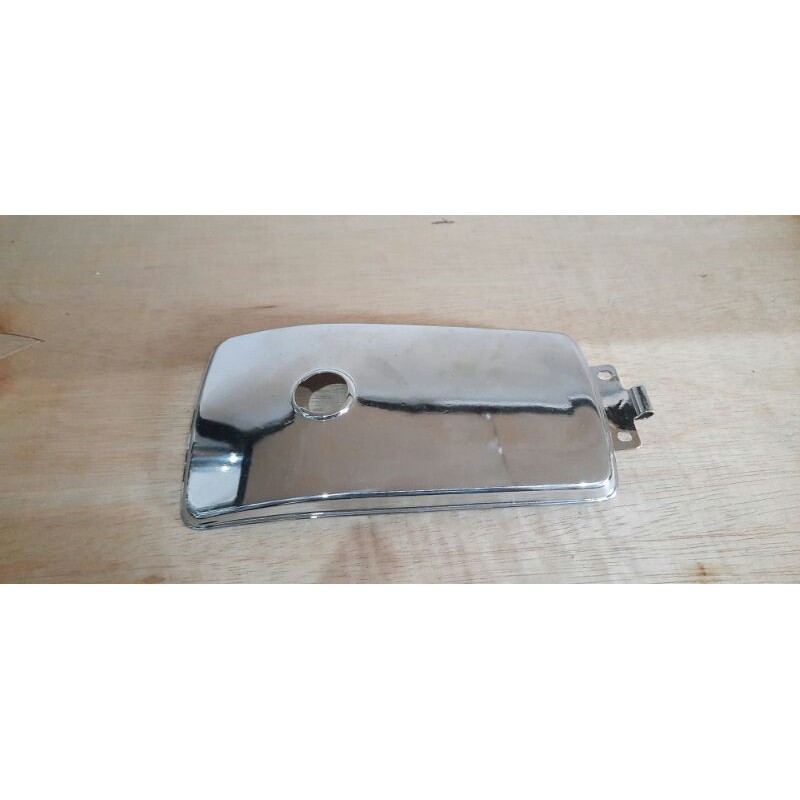 Tutup kotak tangki GL100 original dan crom baru