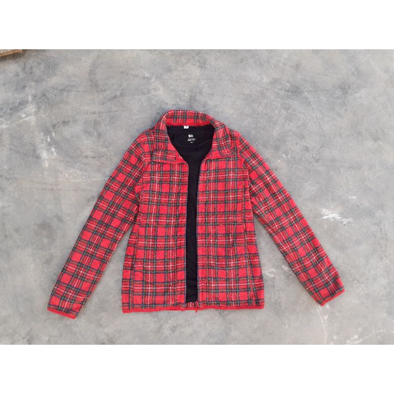 Tracktop Navajo Uniqlo