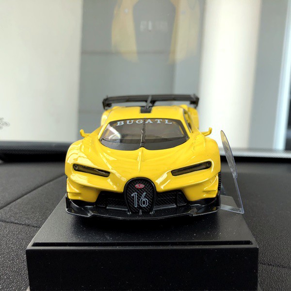 Pajangan BUGATTI VISION GRAN TURISMO Miniatur Parfum Parfume Pewangi Mobil