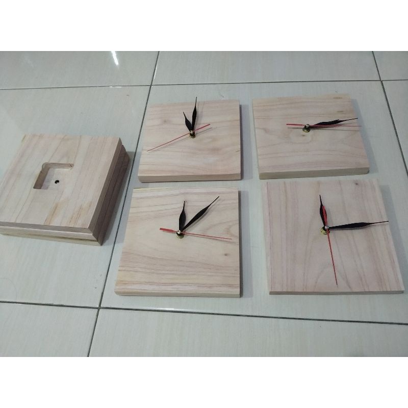 Hiasan Dinding Jam Kayu / Jam Dinding Kayu