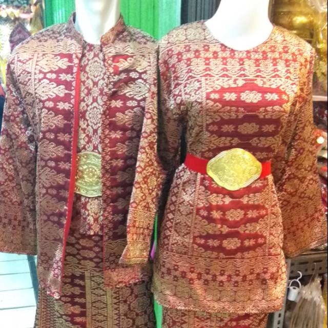 Baju pengantin songket asli tenun