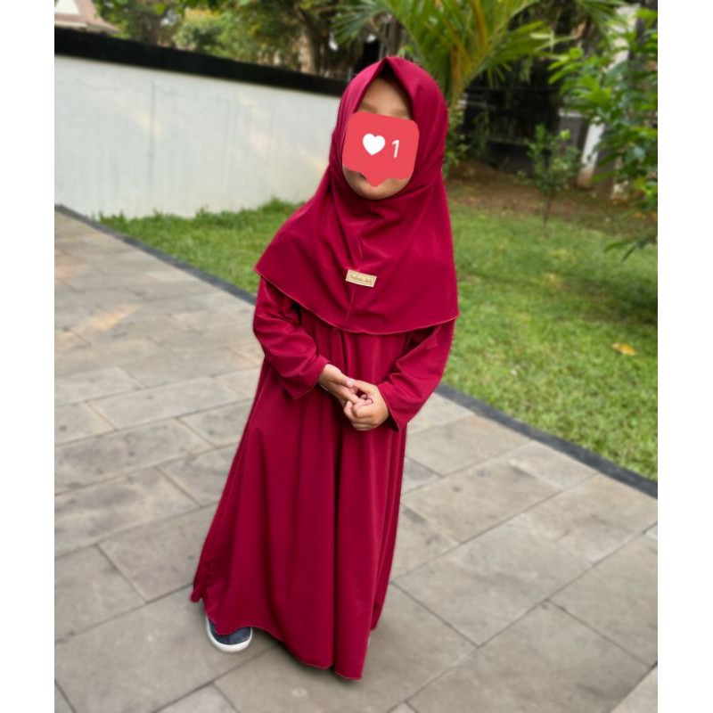 Set Gamis polos anak perempuan plus hijab warna maroon