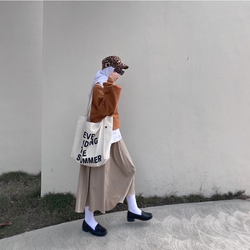 TOTEBAG NEVER ENDING THE SUMMER (crbn_cloth) Totebag quotes aesthetic Size 45x34x15 cm