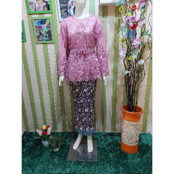 setelan kebaya aurora/kebaya pinguin/kebaya modern/pesta wisuda