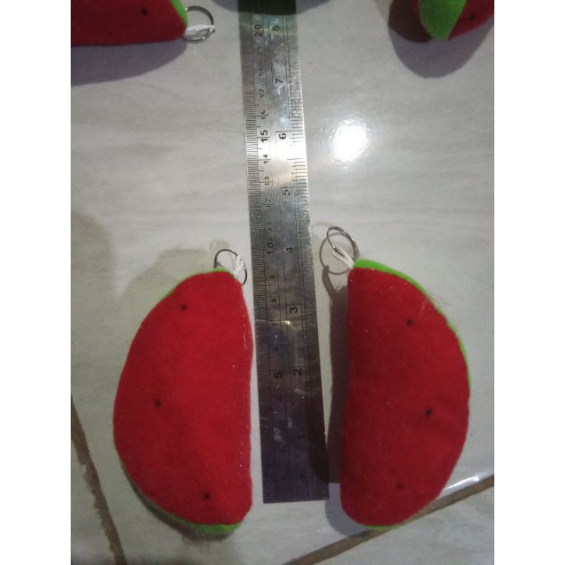 

Boneka gantungan motif semangka