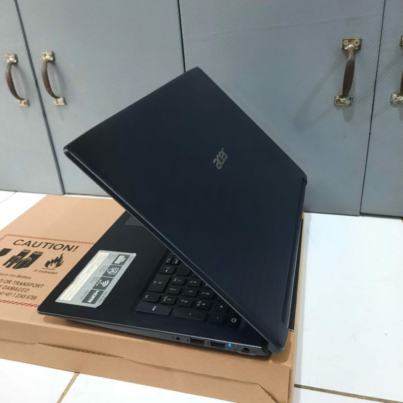 Laptop Acer Aspire 3 A315-41 AMD RYZEN 3 - 2200U Vga  Amd Radeon Vega 3 Graphics Ram 8GB / 1Tb Layar 15,6 Inch Gaming Editing Ngebut