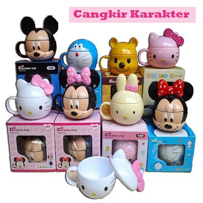 Gelas / Mug Berkarakter Lucu Doraemon, Hello Kitty, Rilakuma, Micky Minnie Mouse, Pooh Stroberi