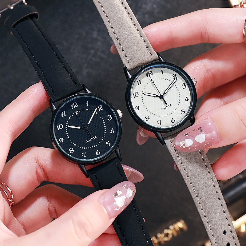 Jam Tangan Wanita Strap PU Leather Quartz Analog Fashion Untuk Wanita Dial Bulat Import