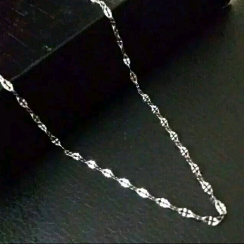 Kalung Titanium Warna Silver Model pecah kopi Pria/Wanita