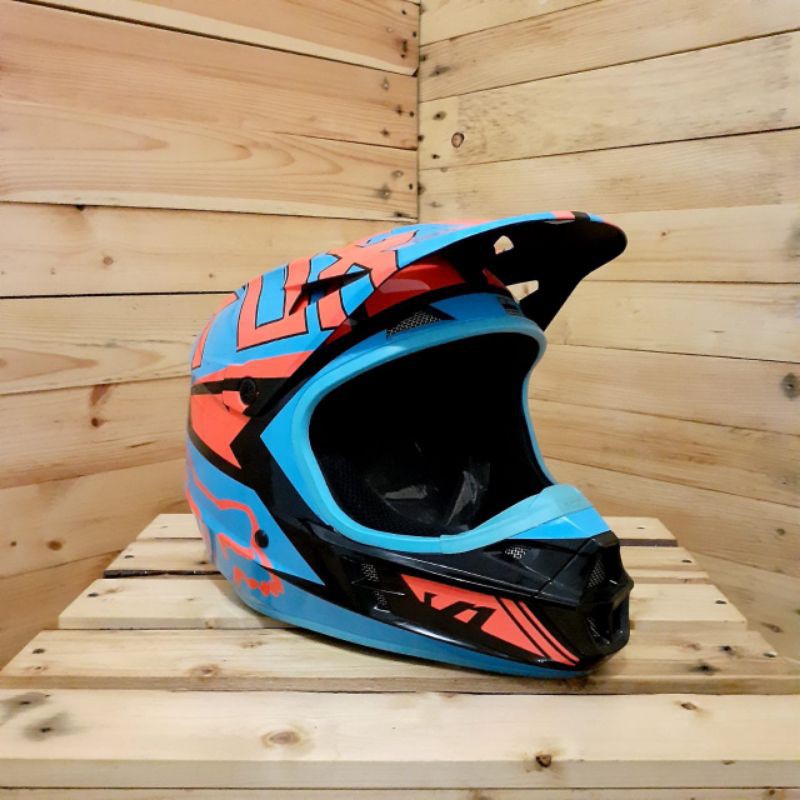 HELM FOX V4 FALCON, HELM FOX, HELM TRAILL, HELM CROSS