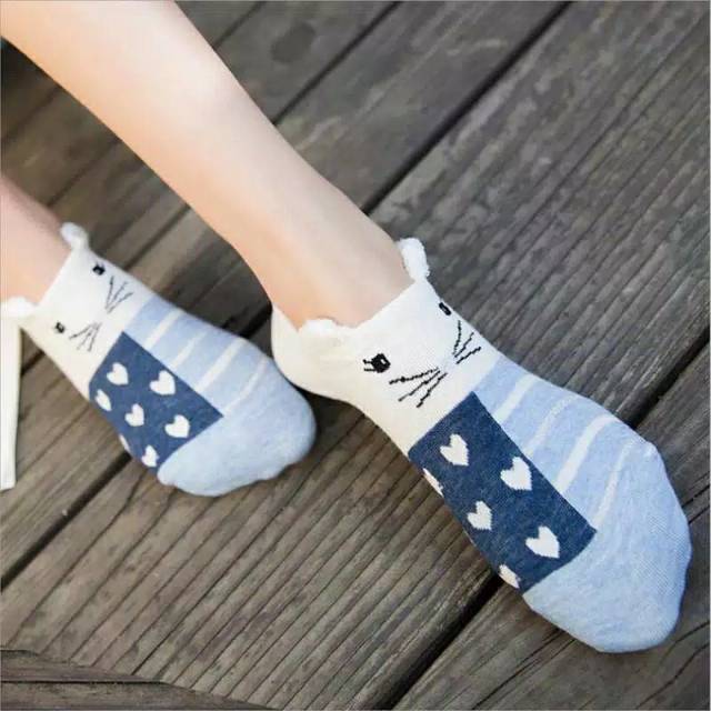 KAOS KAKI KOREA MOTIF BONEKA