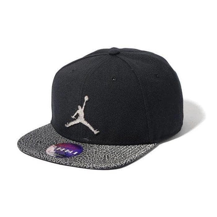 harga topi nike air jordan