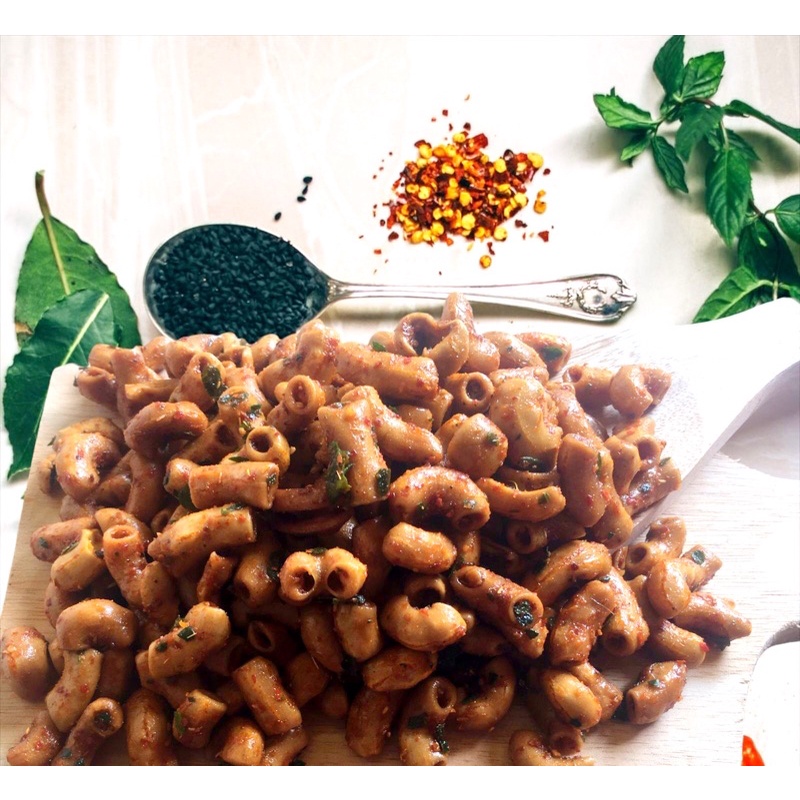 

MAKARONI BANTET / PEDAS SULTAN / Pedas Daun Jeruk / Camilan / Murah / COD