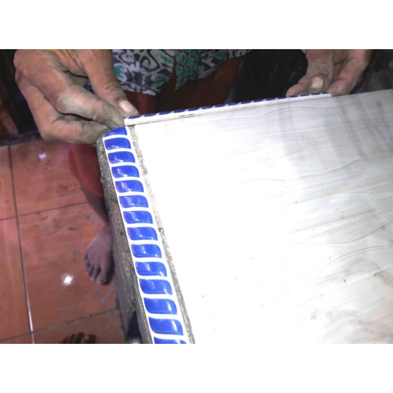 lis keramik lis cakar harimau lis keramik belang lis meja dapur lis keramik kamr mandi lis ruangan