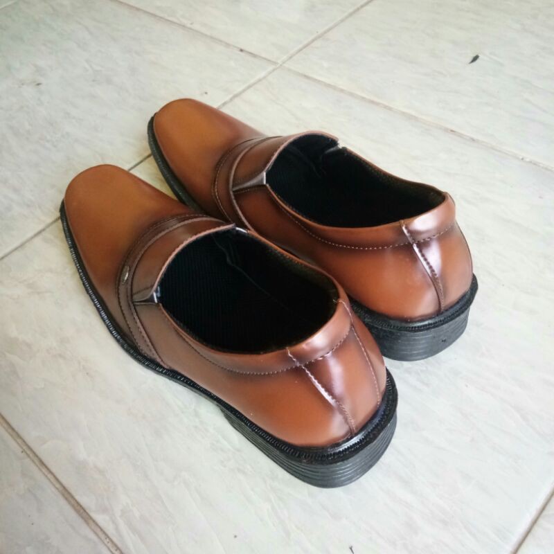 sepatu pantovel pria#sepatu kantor dinas pria vantofel