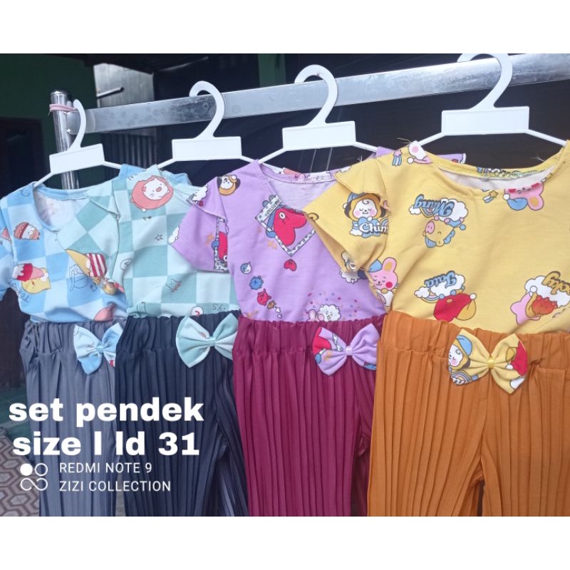 setelan plisket anak