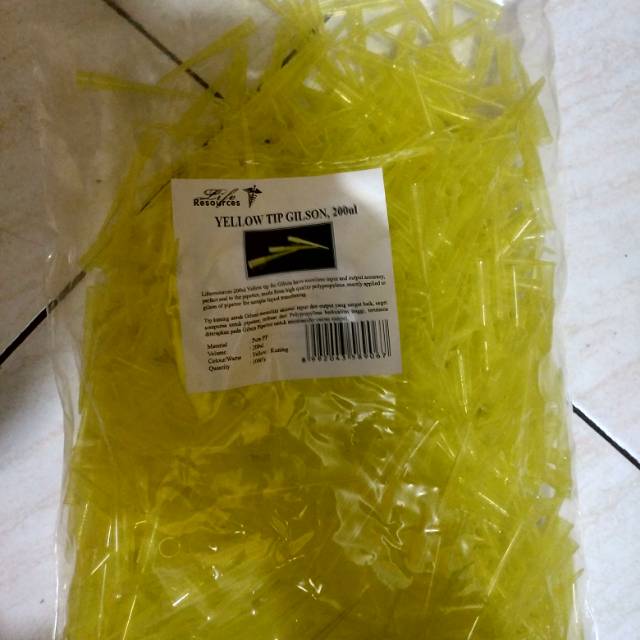 yellow tip laboratorium