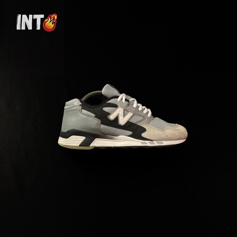 New Balance 660 Classic Grey Black