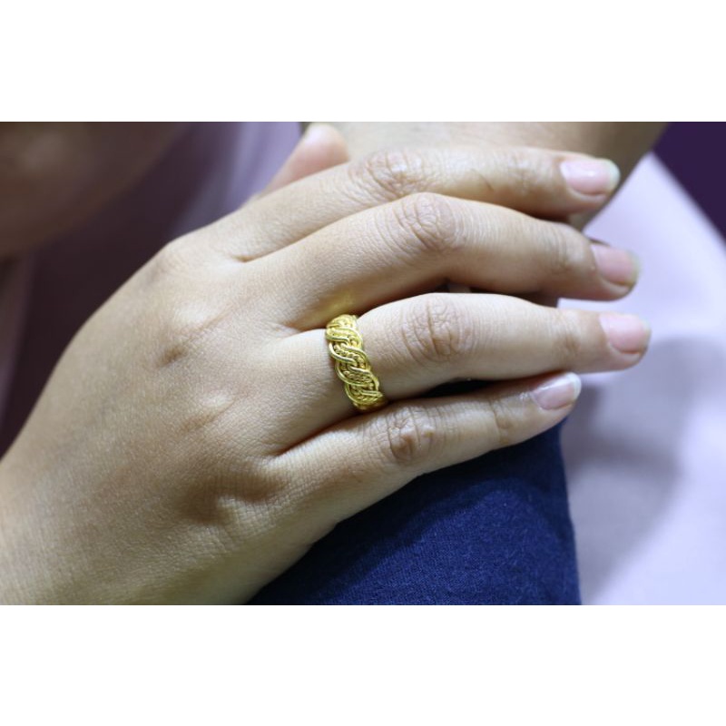 Cincin Emas 24 Karat Model kepang