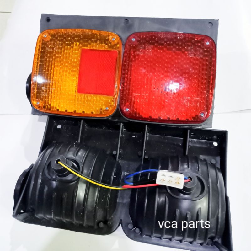 LAMPU STOP/LAMPU REM BELAKANG HINO RANGER PER 1 SET (2PCS) KIRI KANAN.