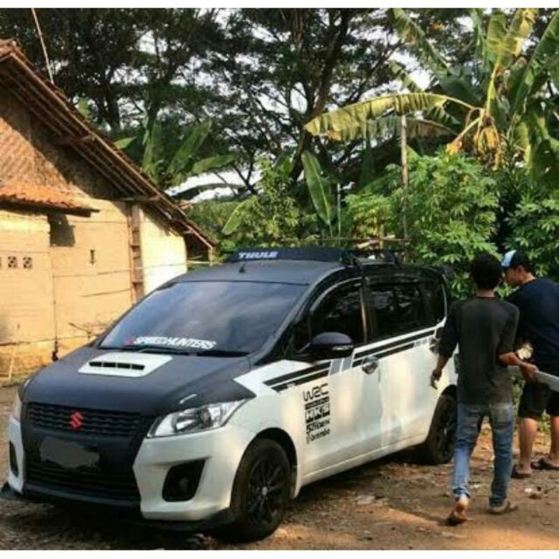 Eyelid mata sipit lampu mobil Suzuki Ertiga