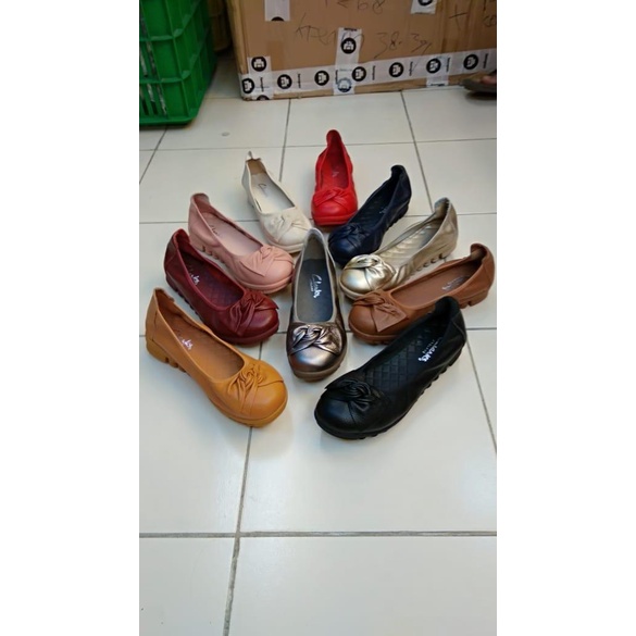 Sepatu Wanita Flat Clarks Bow Flat Leather Premium Quality Import
