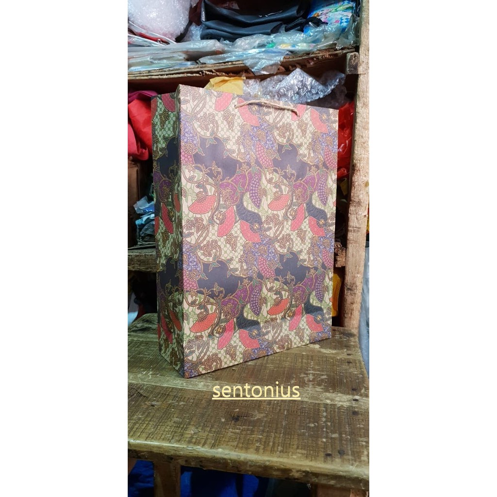 

Paper bag batik mini 14x18x5 kantong kertas souvenir