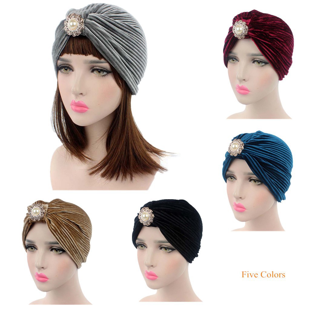 Turban Penutup Kepala dengan Bahan Velvet Elastis dan Turban Penutup Kepala dengan Bahan Velvet Elastis dan