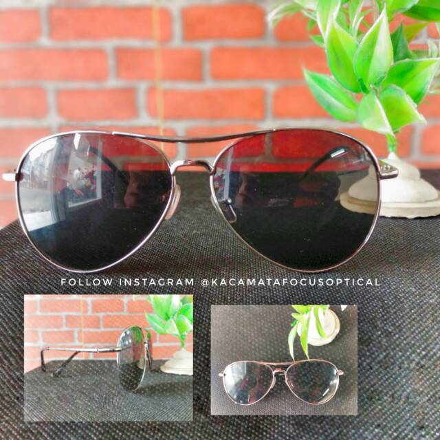 Kacamata Hitam Motor Gaya