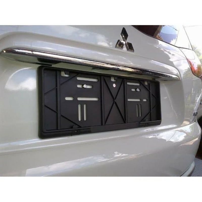 Tempat plat nomer mobil 1 set 2 pcs