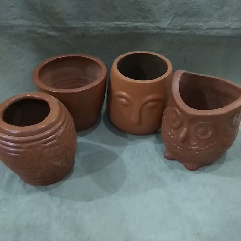 POT GAMBAR MUKA, BUNGA, POLOS DAN BURUNG HANTU (POT OWL) DARI TANAH LIAT